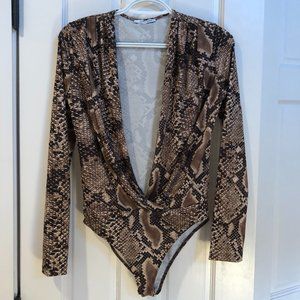 Snakeskin Print Long Sleeve Low Neck Bodysuit